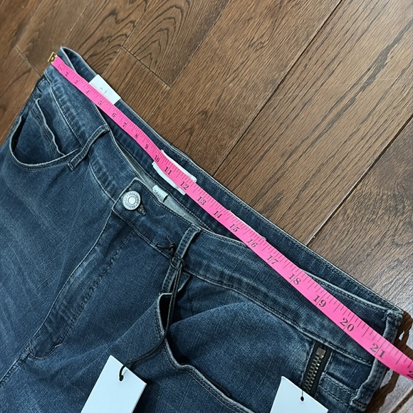 NEW plus size SKINNY GIRL Jeans size 24W Power Moves High Rise Flare Lisa Wash - Picture 3 of 14